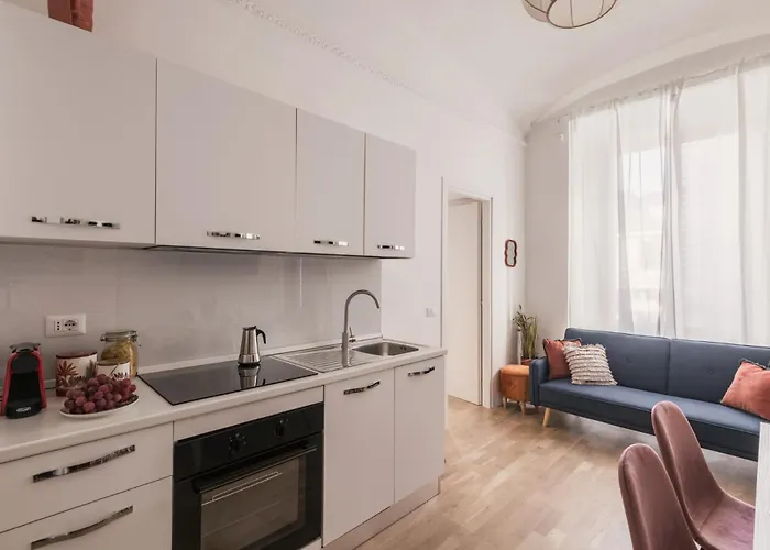 The Rent - Modern Two-bedroom Near Termini Rome