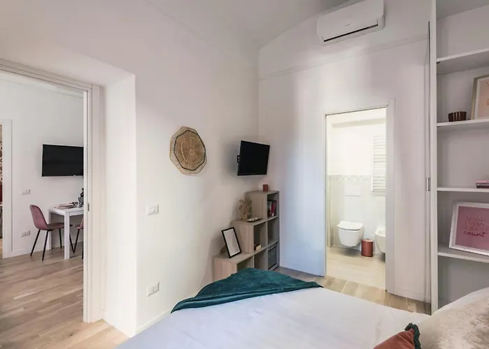 The Rent - Modern Two-bedroom Near Termini Appartement *
